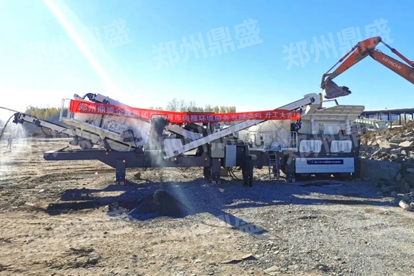 廊坊移動(dòng)破碎篩分一體車01