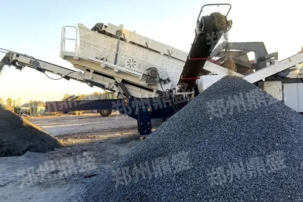 廊坊移動(dòng)破碎篩分一體車21